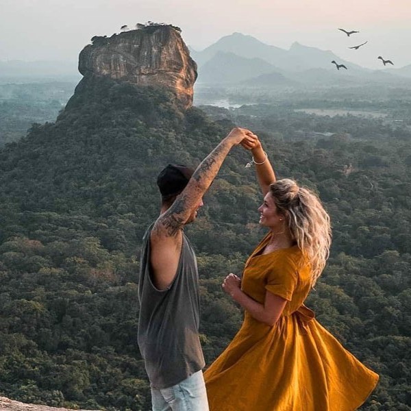 couple at sigiriya 1